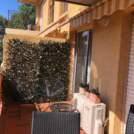 Eden Park Apartment *